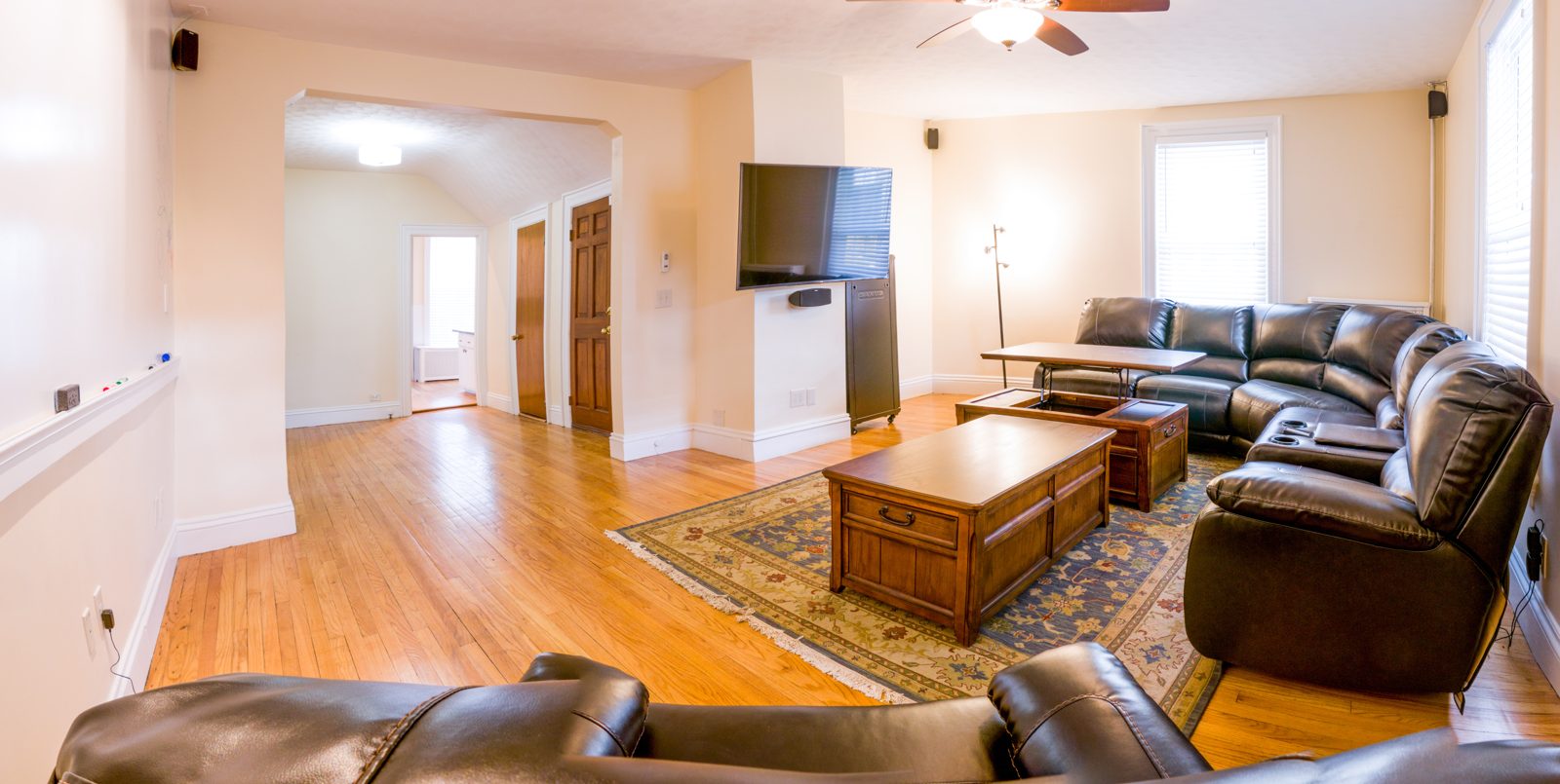 91 Elm St Worcester MA Apartment 1 — 3-bedroom apartment photo 6 of 10